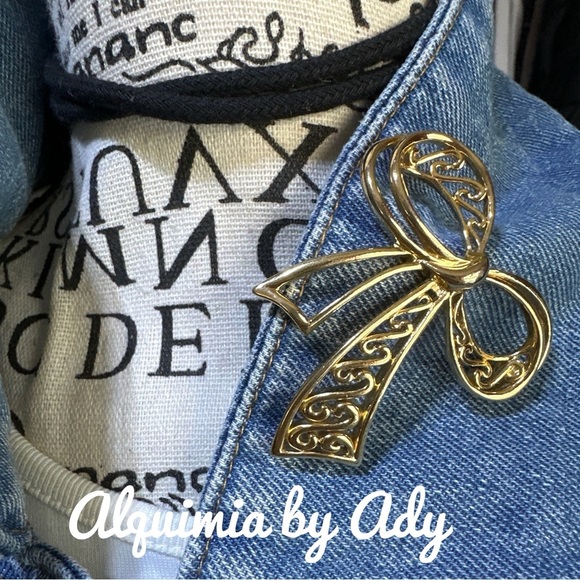 Alquimia by Ady Gold Bow Necklace - Picture 5 of 5